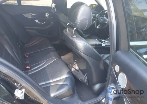 2015 Mercedes-Benz C 300 4Matic из США, поврежденный, VIN 55SWF4KB8FU016681